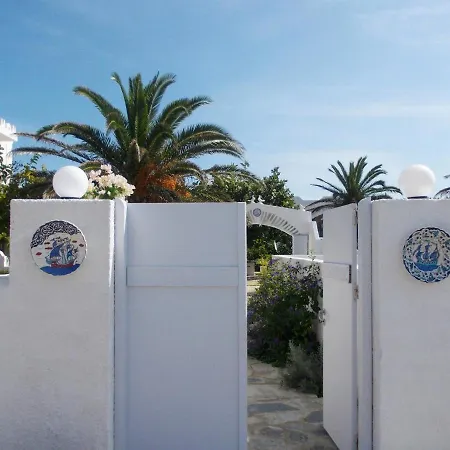 Nyfes Traditional Boutique Vagelio * 스키로스